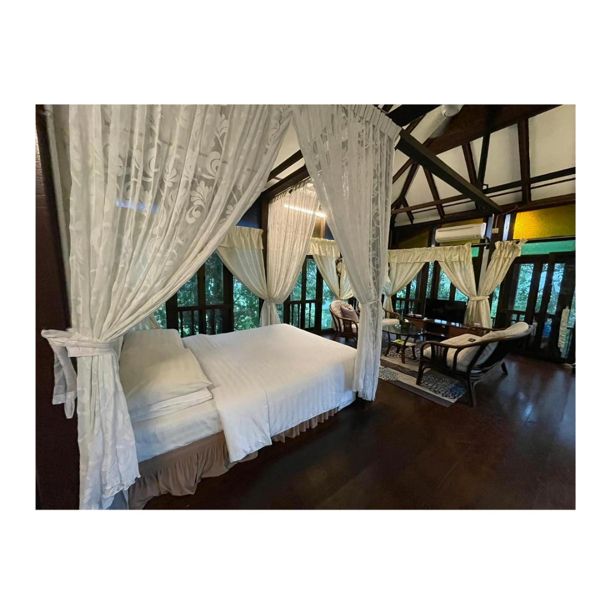 Villa Sri Kampung 쿠아 외부 사진